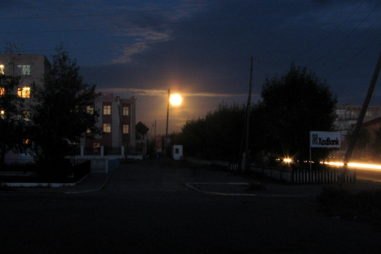 Mörön at night