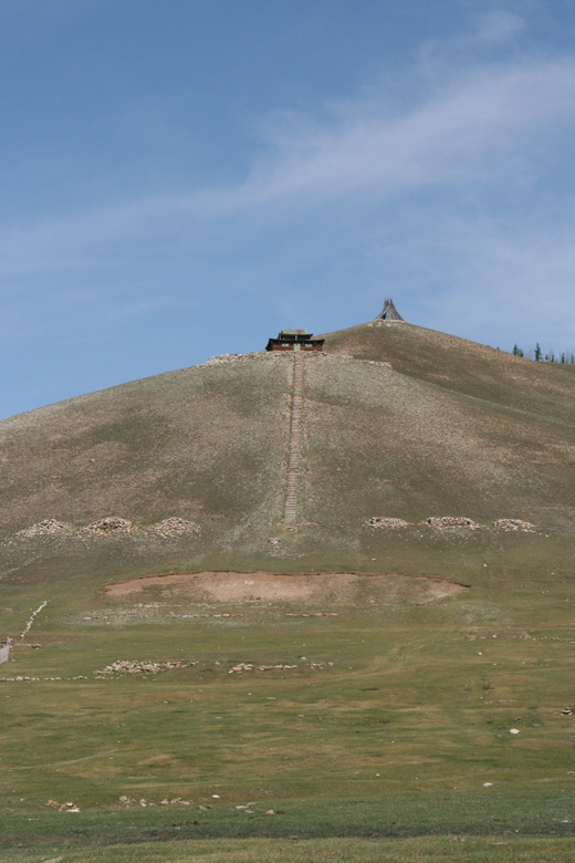 Überreste von Aryn huree (gegründet 1880, zerstört Ende der 1930er), südlich von Jargalant 