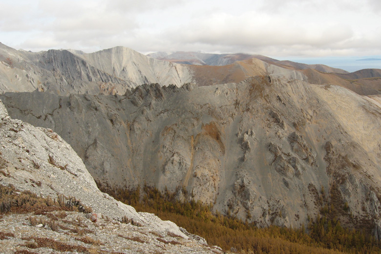 Ascent to Ih uul: View northwards 