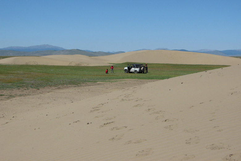 Sand dunes north of Renchinlhümbe