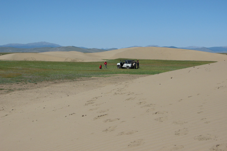 Sand dunes north of Renchinlhümbe